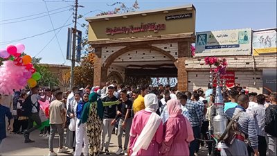 استمرار توافد المواطنين على الحدائق والمتنزهات ثاني أيام عيد الفطر بدسوق