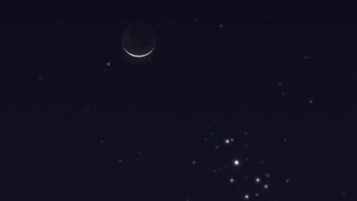 اقتران هلال القمر بـ نجوم الثريا يزين سماء الوطن العربي.. ويمكن رؤيته في حالة واحدة