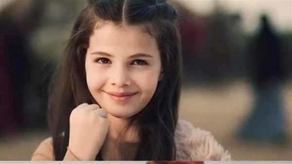 كايلا إبنة دنيا سمير