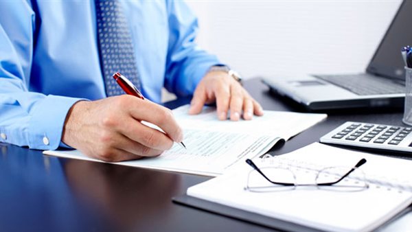 العمل_ تعبيرية