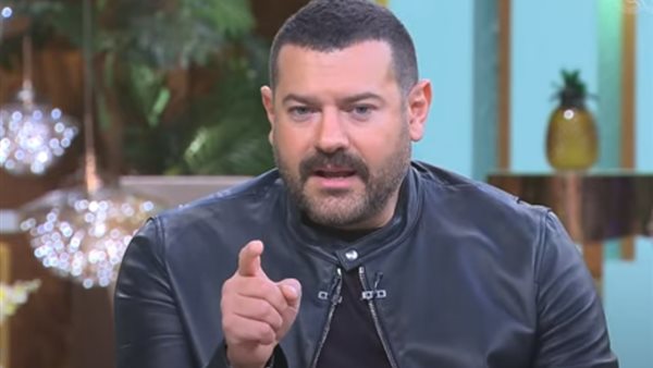 الفنان عمرو يوسف