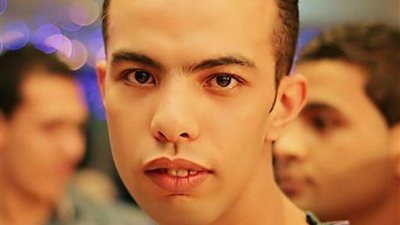 طول عمره طيب القلب والجميع يحبه.. القصة الكاملة لوفاة شاب ببنها بعد تغيبه تاركًا ثلاث بنات  صغار