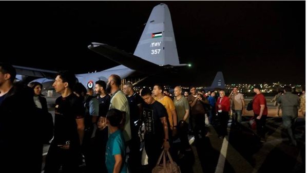 إجلاء رعايا