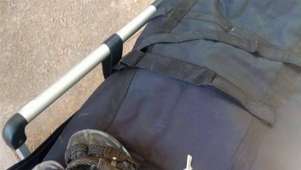 متعلقات الشاب