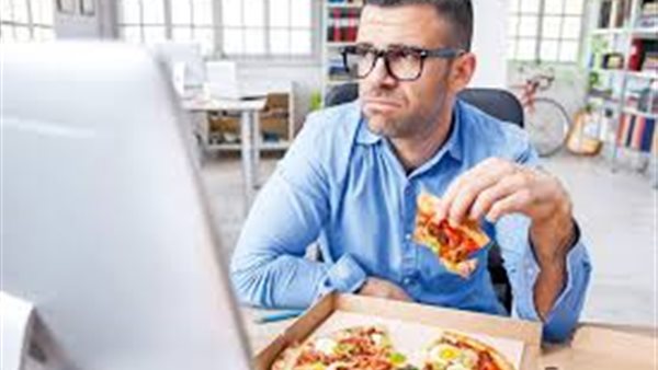 الأكل العاطفي