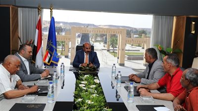 محافظ أسوان: تشكيل غرفة عمليات مفتوحة لتقديم الدعم والمساندة في احتواء تداعيات الأحداث الجارية بالسودان