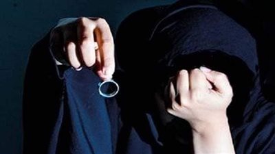 بعد 10 سنوات جواز.. سيدة في دعوى طلاق ضد زوجها بسوهاج: السرير بيقع ومش راضي يغيره