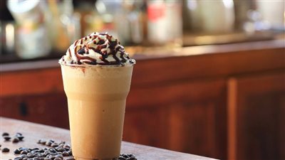 طريقة عمل ايس موكا بالوصفة الباردة والساخنة