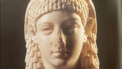 كانت ذات بشرة فاتحة وملامح هيلنستية.. أول رد رسمي من الآثار بشأن فيلم الملكة كليوباترا المثير للجدل