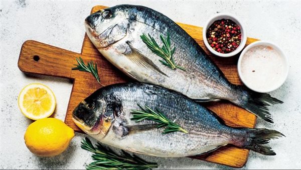 طريقة قلي السمك بالزيت