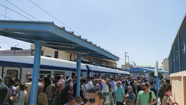 تكدس بالمترو 