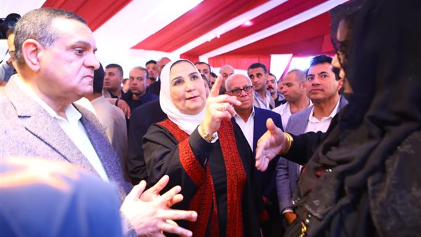  وزيرة التضامن تفتتح