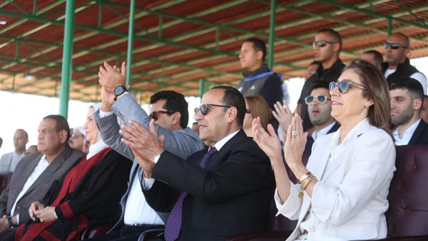 وزيرة الثقافة تشهد