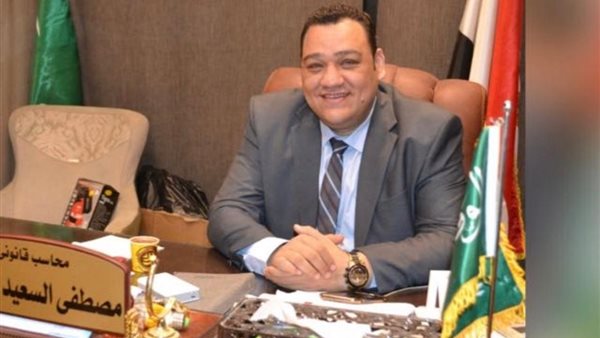 مصطفى شحاتة عضوًا