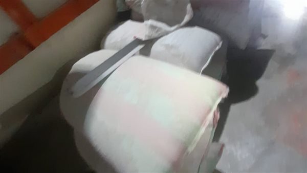 ضبط 30 طن قمح و18