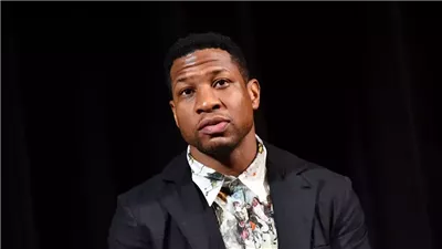 منح صديقة جوناثان ماجورز السابقة أمرًا بعدم التعرض بعد الاعتداء الأخير 