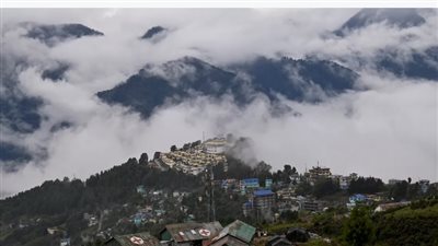 الهند تحذر الصين من الانتشار العسكري لقواتها على الحدود المتنازع عليها