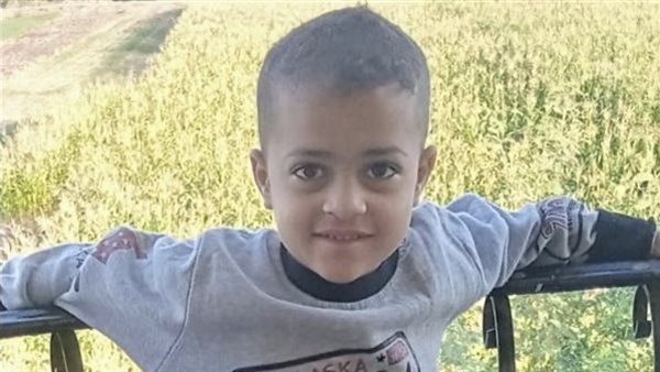 الطفل ضحية برميل