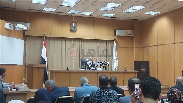 وزير التموين والتجارة