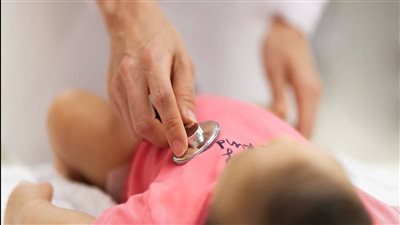 إصابات بالغة لطفلين سقط أحدهما من علي السرير والآخر تعرض للحرق ببورسعيد | تفاصيل