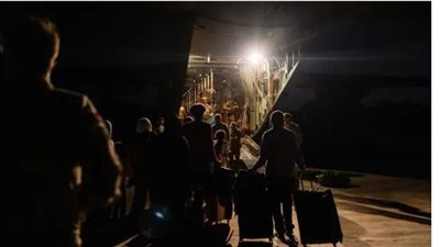 تقارير دولية: بريطانيون يعانون في رحلات محفوفة بالمخاطر للوصول للحدود المصرية لمغادرة السودان