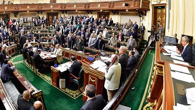 نقل النواب توصي بتعزيز مخصصات صيانة الطرق والجسور لهيئة الطرق والكبارى