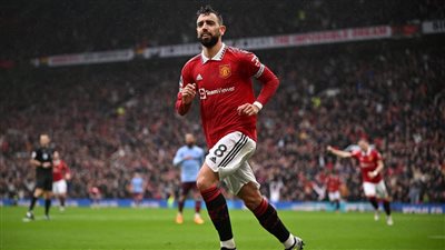 مانشستر يونايتد يقتنص ثلاث نقاط مهمة أمام أستون فيلا.. ونيوكاسل يضرب ساوثهامبتون بثلاثية في البريميرليج