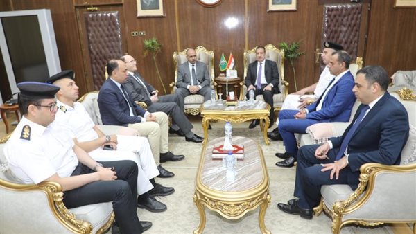 محافظ المنوفية يستقبل