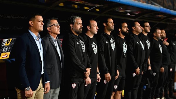 الجهاز الفني لفريق