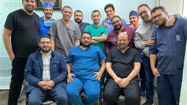 الفريق الطبي بمستشفى