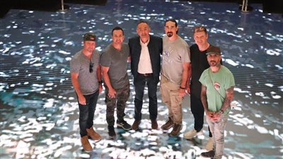 فرقة باك ستريت بويز في زيارة للمتحف القومي للحضارة المصرية | صور 