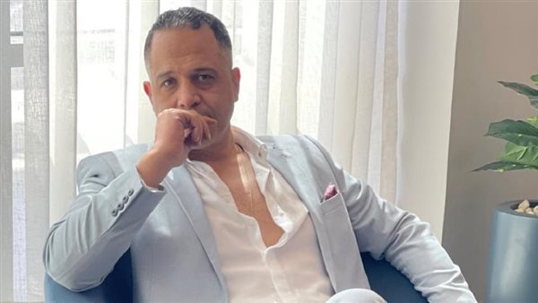 الفنان الراحل مصطفى