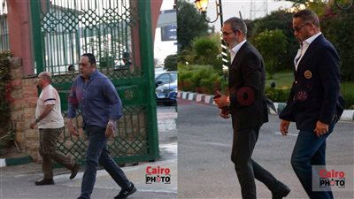 مدحت وجمال العدل وأحمد داود أول حضور عزاء الفنان مصطفى درويش