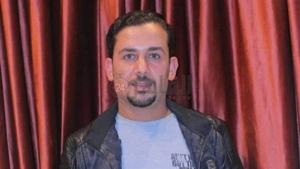 نقاش سقط من أعلى