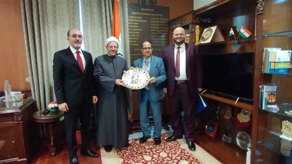  الدكتور شوقي علام