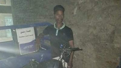 استجابة للقاهرة 24.. مؤسسة خيرية بالأقصر تهدى تروسيكل جديد لشاب بعد احتراق القديم