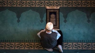 ماذا يفعل المسلم عند خسوف القمر؟.. صلاة النبي وفقًا للسنة النبوية