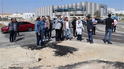 رئيس جهاز 6 أكتوبر يوجه بسحب الأعمال من شركات المقاولات المتأخرة في التنفيذ 