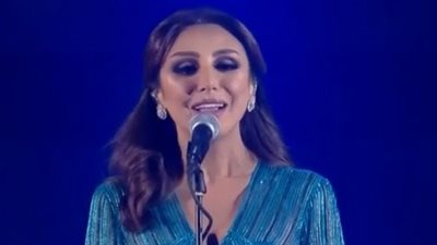 أنغام تفتتح حفل روائع الموجي بأغنية يا ريتك فاهمني في الرياض