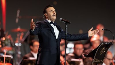 اختيار غير موفق.. انتقادات لـ صابر الرباعي بعد تقديمه أغاني عبد الحليم حافظ في حفل روائع الموجي