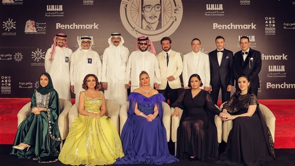 نجوم حفل روائع الموجي