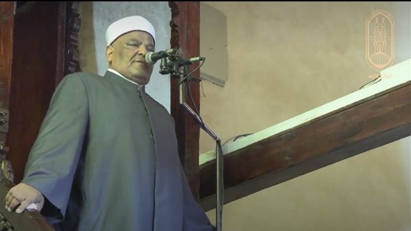  الدكتور عباس شومان