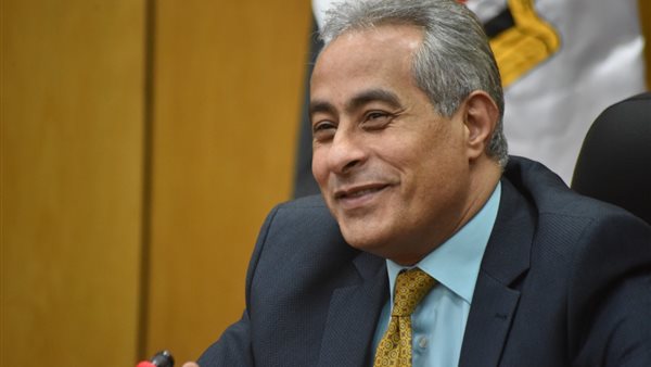 وزير القوى العاملة