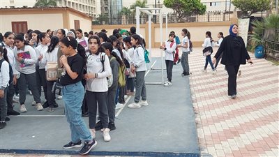 إقبال الطلاب علي المدارس الابتدائية ببورسعيد لأداء امتحانات نهاية العام | صور