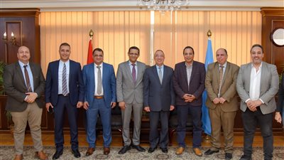 محافظ الإسكندرية يلتقي وفدًا من مجلس نقابة الصحفيين لبحث ملف أرض الشاطئ