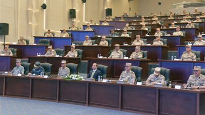 سمير فرج يكشف تفاصيل تفقد الرئيس السيسي مركز القيادة الاستراتيجي بالعاصمة الإدارية