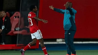 موسيماني يطلب ضم بيرسي تاو لصفوف أهلي جدة