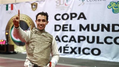 وزير الرياضة يشيد بإنجازات منتخبي التنس والسلاح