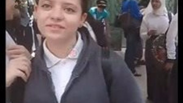 طالبة بالصف الثاني