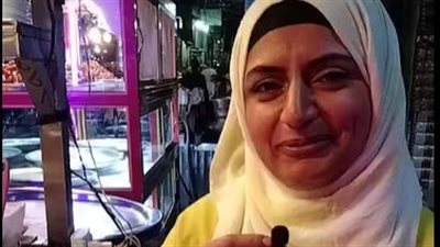قصة كفاح بائعة وافل بحي باب الشعرية: بدأت المشروع بترابيزة وربنا كرمني وطورته| بث مباشر 